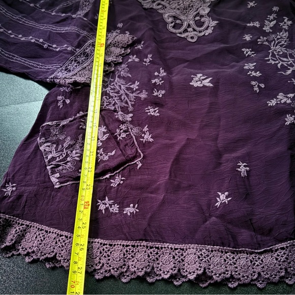 JOHNNY WAS dark purple embroidered eyelet tunic top Small boho summer flowy‎ - Picture 5 of 6
